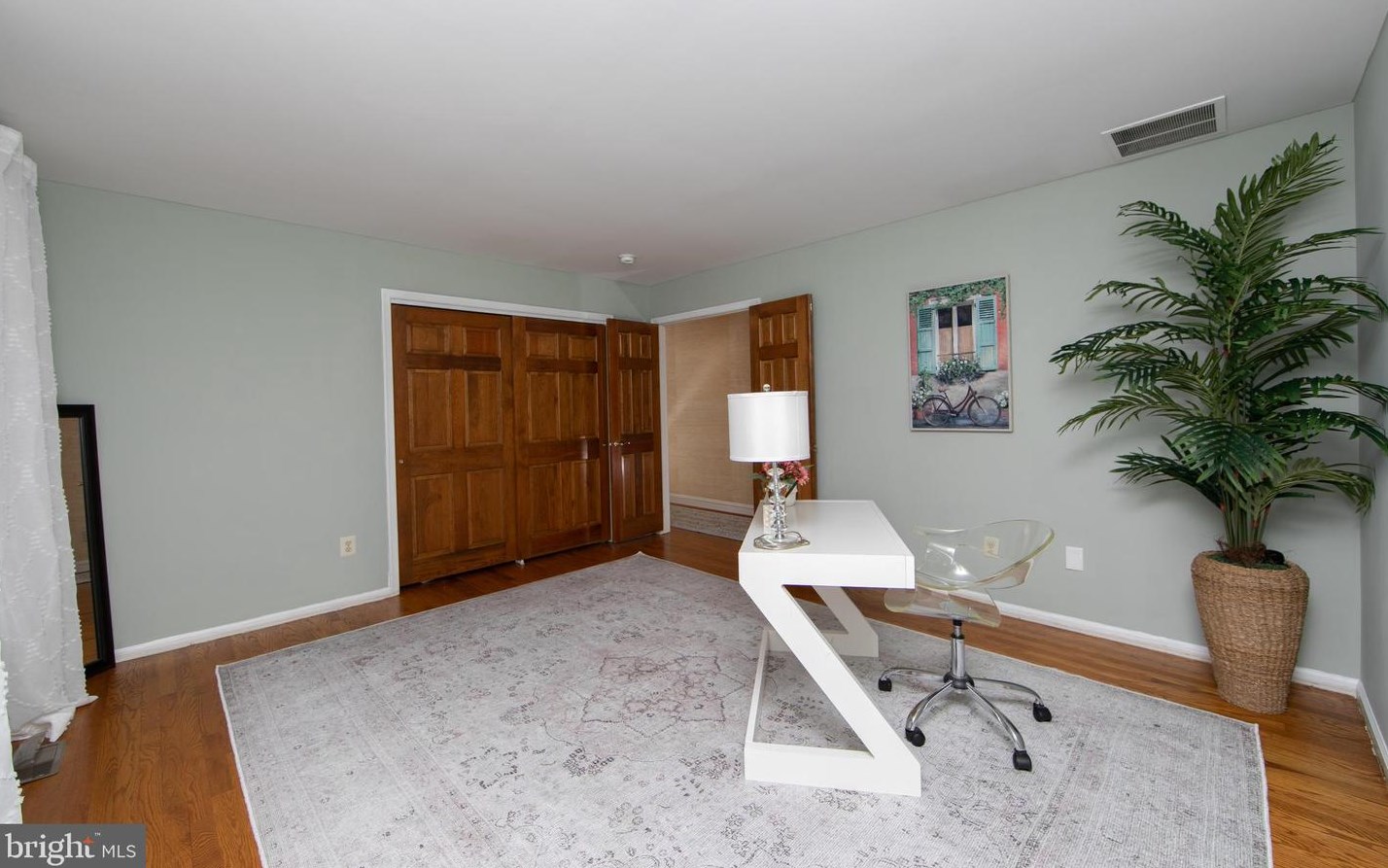 5 Pepperbush Ct, Medford NJ  08055-3818 exterior