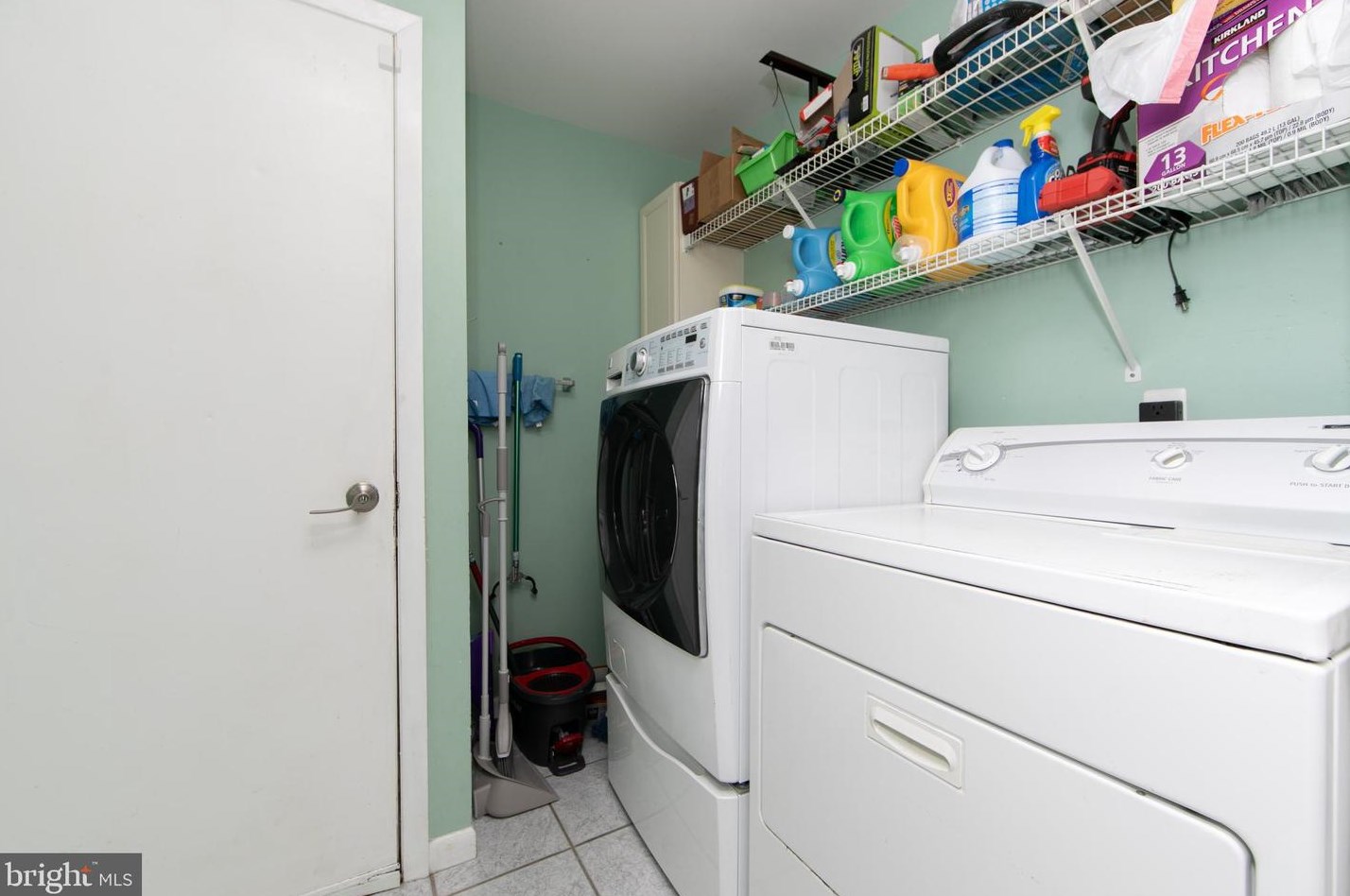 36 Hockey Dr, Columbus NJ  08022-9501 exterior