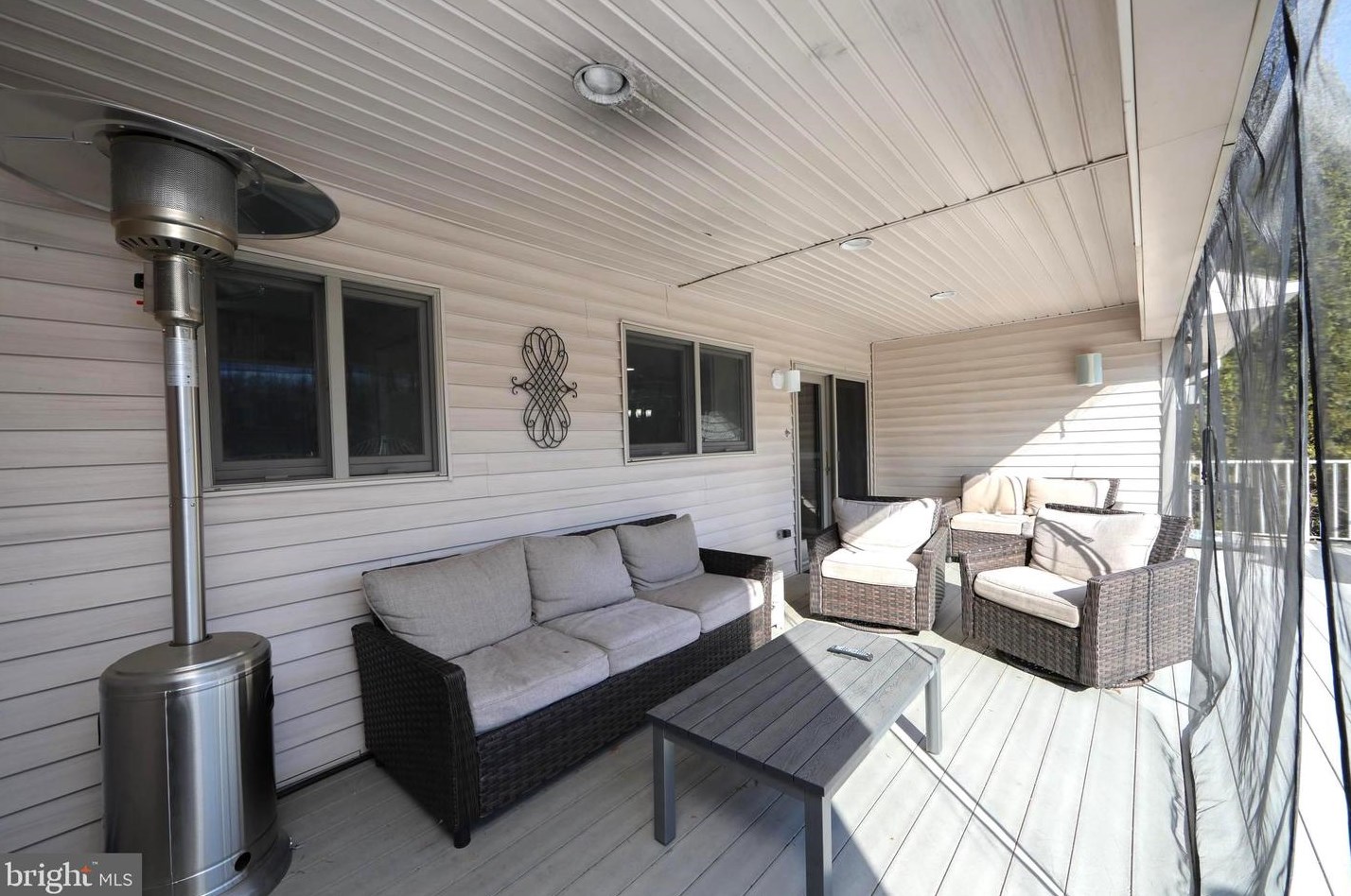 36 Hockey Dr, Columbus NJ  08022-9501 exterior