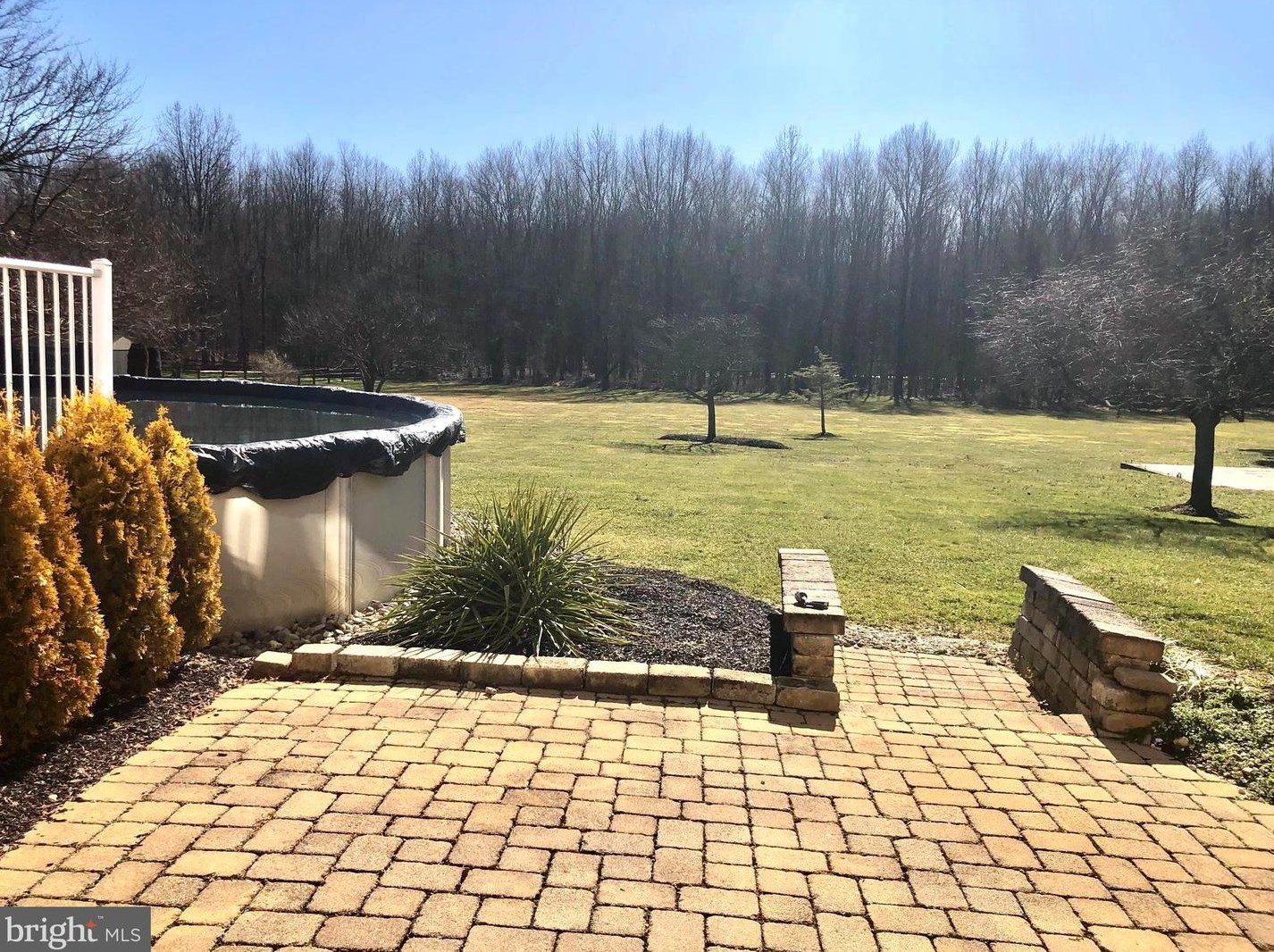 36 Hockey Dr, Columbus NJ  08022-9501 exterior