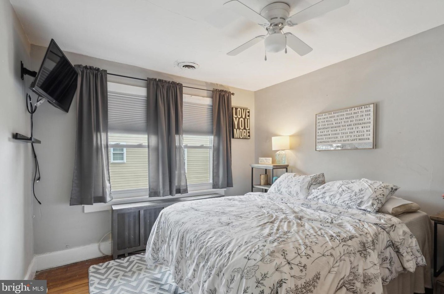 606 Linden Ave, Riverton NJ  08077-1451 exterior