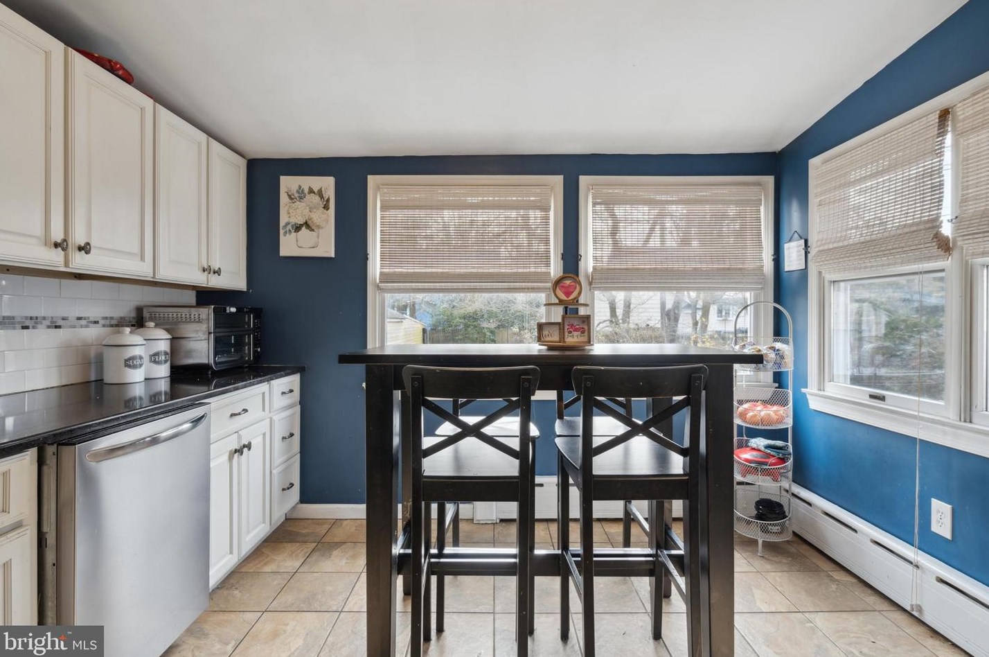 606 Linden Ave, Riverton NJ  08077-1451 exterior