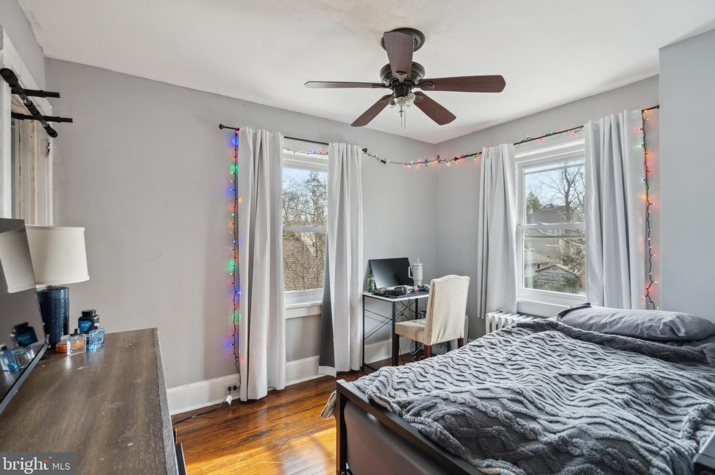 606 Linden Ave, Riverton NJ  08077-1451 exterior