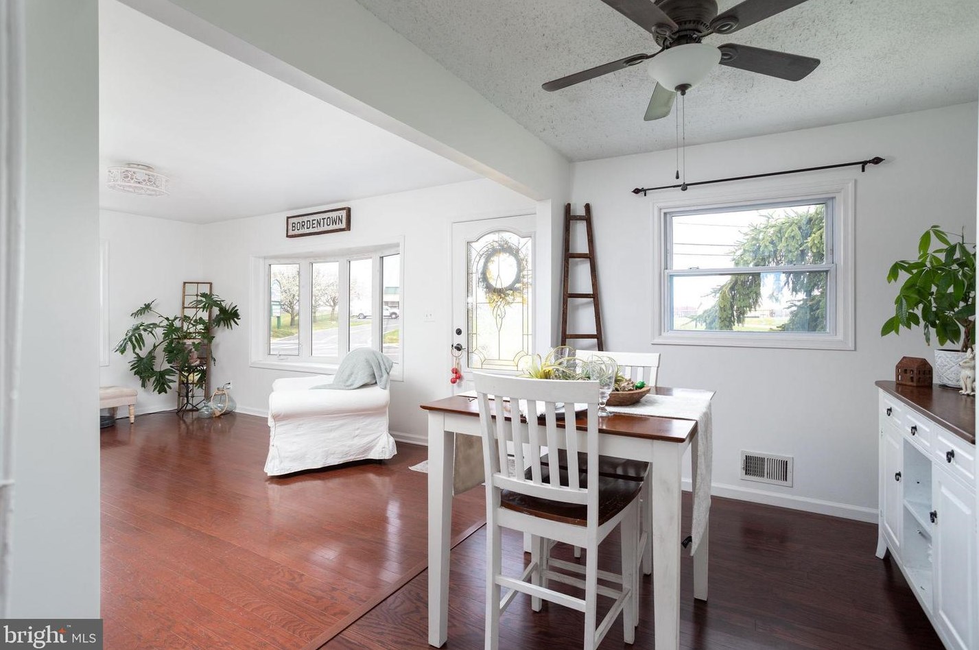 1 Willow Rd, Chesterfield NJ  08505-2714 exterior