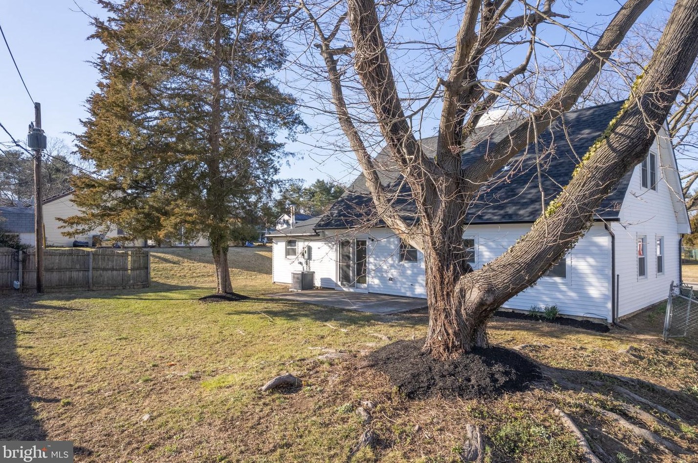 6 Hornblende Ln, Willingboro NJ  08046-1730 exterior