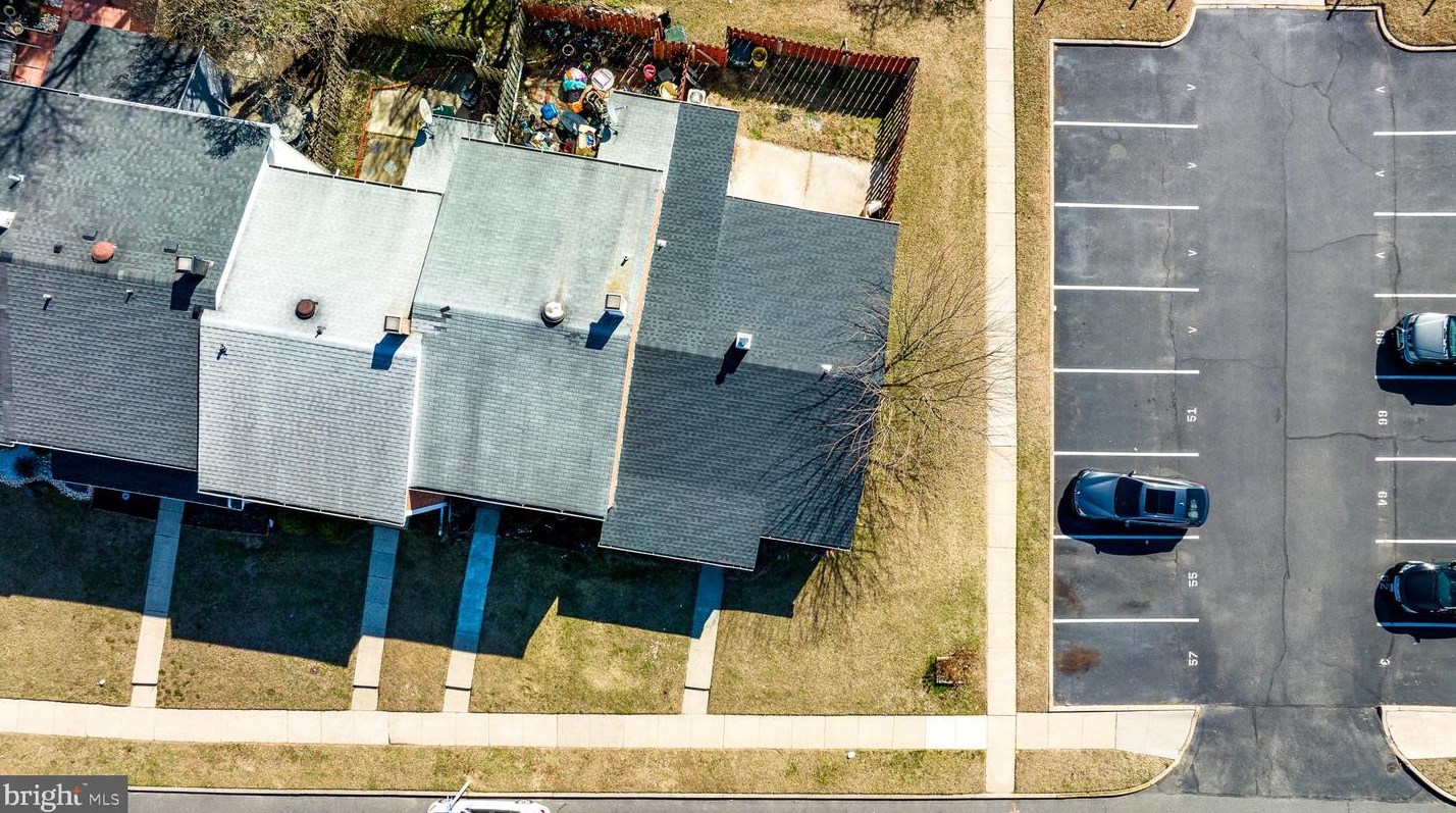 57 Rittenhouse Dr, Willingboro NJ  08046-2548 exterior