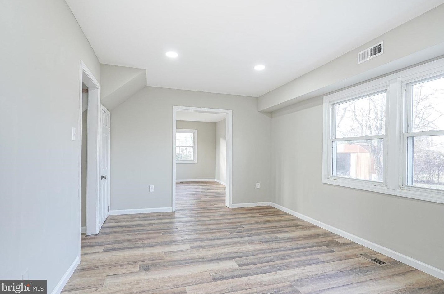 130 Northampton Dr, Willingboro NJ  08046-1326 exterior