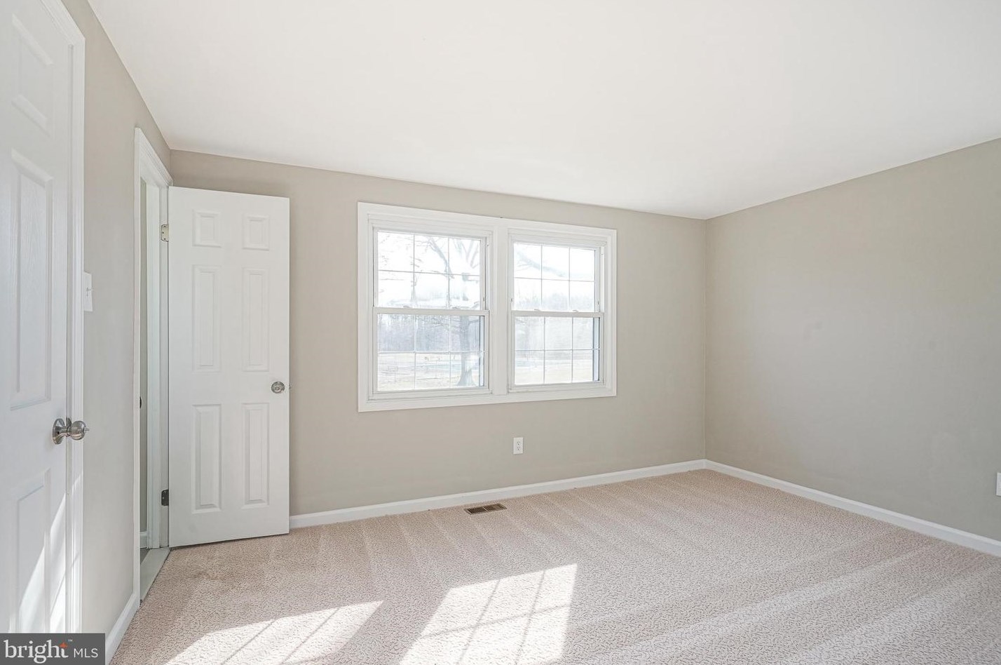 130 Northampton Dr, Willingboro NJ  08046-1326 exterior