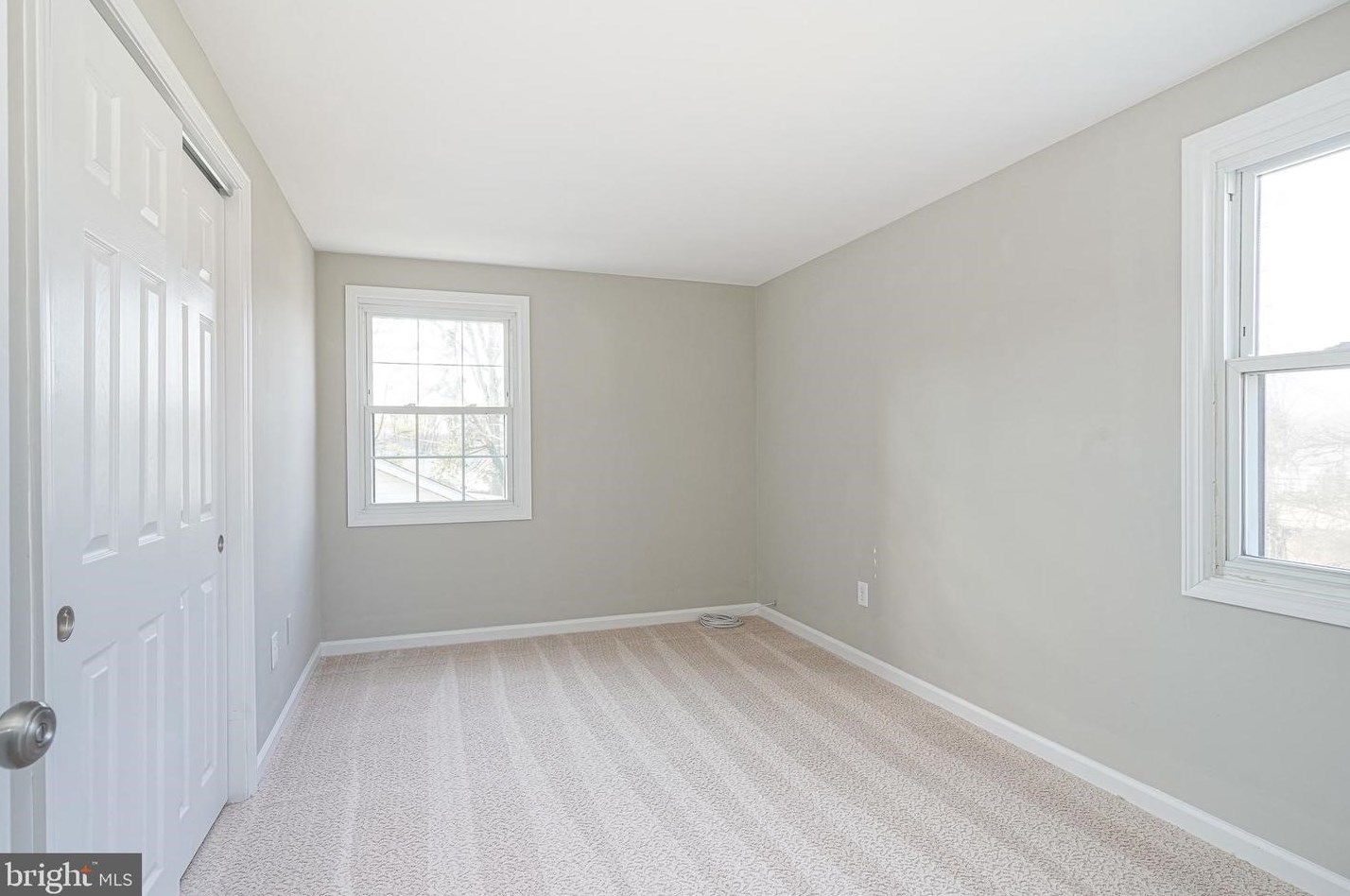 130 Northampton Dr, Willingboro NJ  08046-1326 exterior