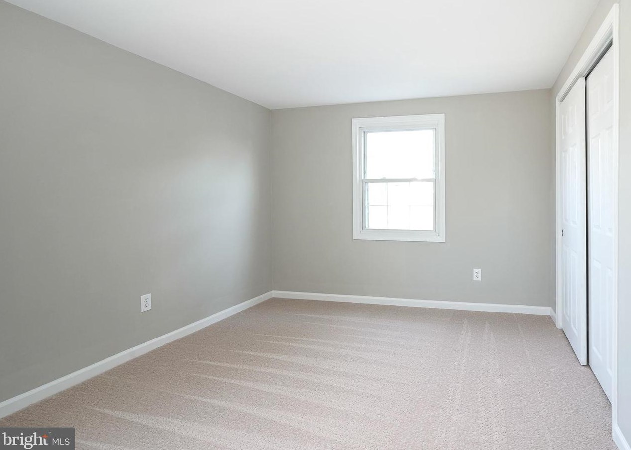 130 Northampton Dr, Willingboro NJ  08046-1326 exterior