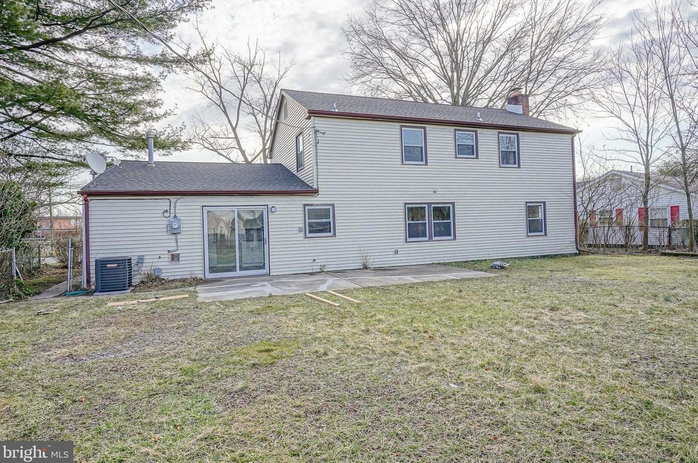 130 Northampton Dr, Willingboro NJ  08046-1326 exterior