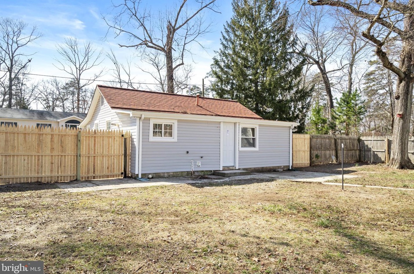 150 Snow Ave, Browns Mills NJ  08015-2250 exterior