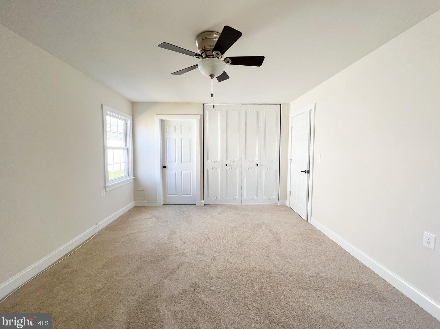 37 Narberth Pl, Southampton NJ  08088-1304 exterior