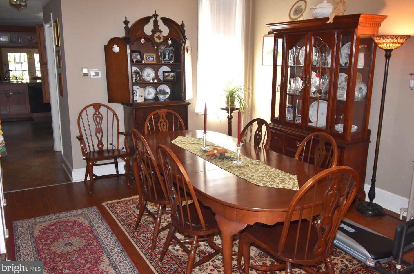 122 Un St, Burlington NJ 08016-1511 exterior