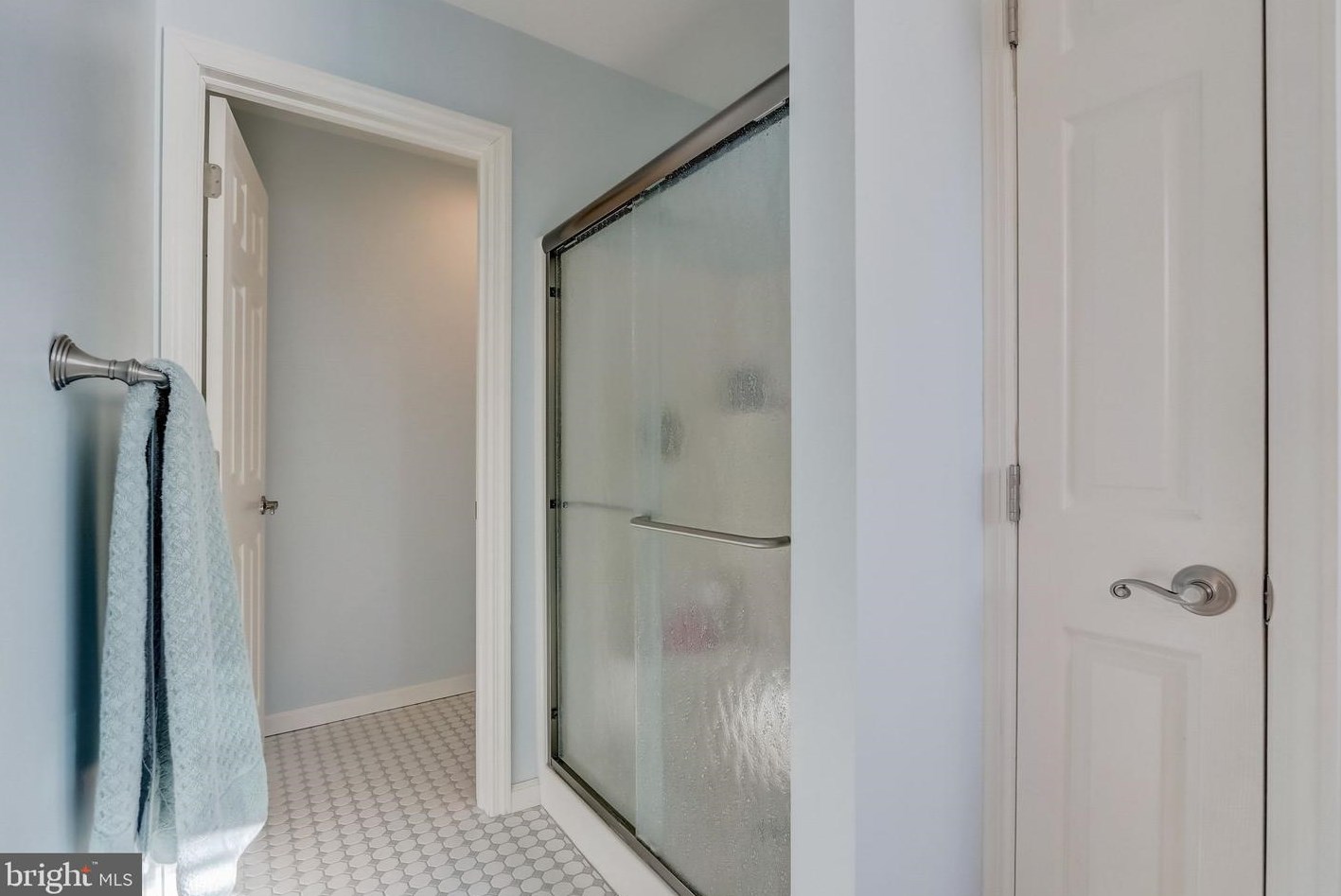 154 Memorial Ln, Mount Laurel NJ  08054-2032 exterior