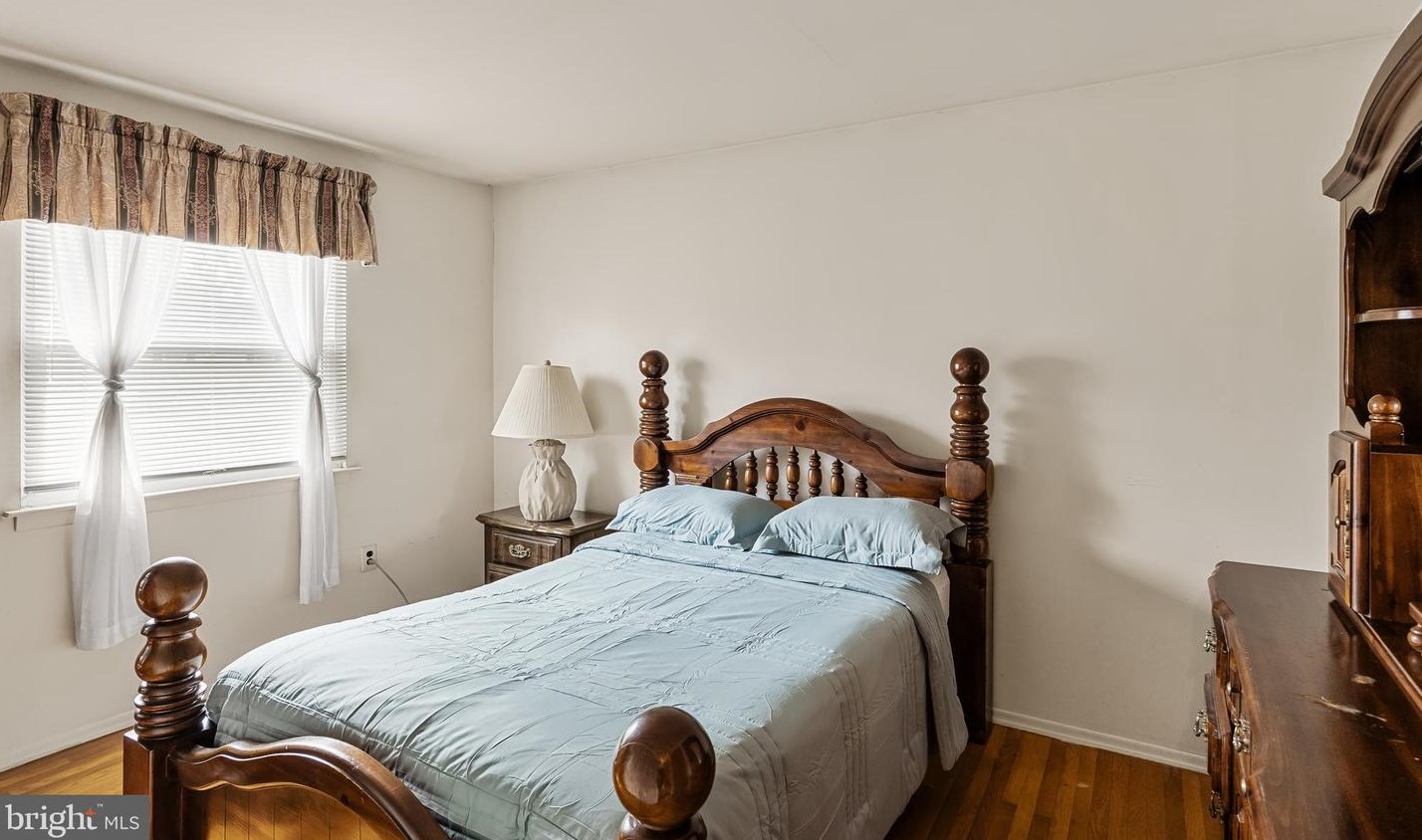 17 Railroad St, Browns Mills NJ  08015-3830 exterior