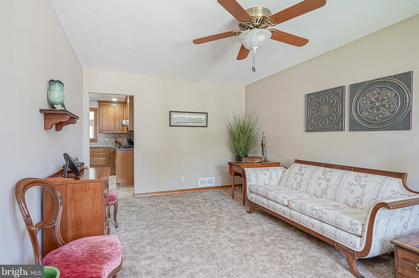 1321 Tanner Ave, Burlington NJ 08016-2345 exterior