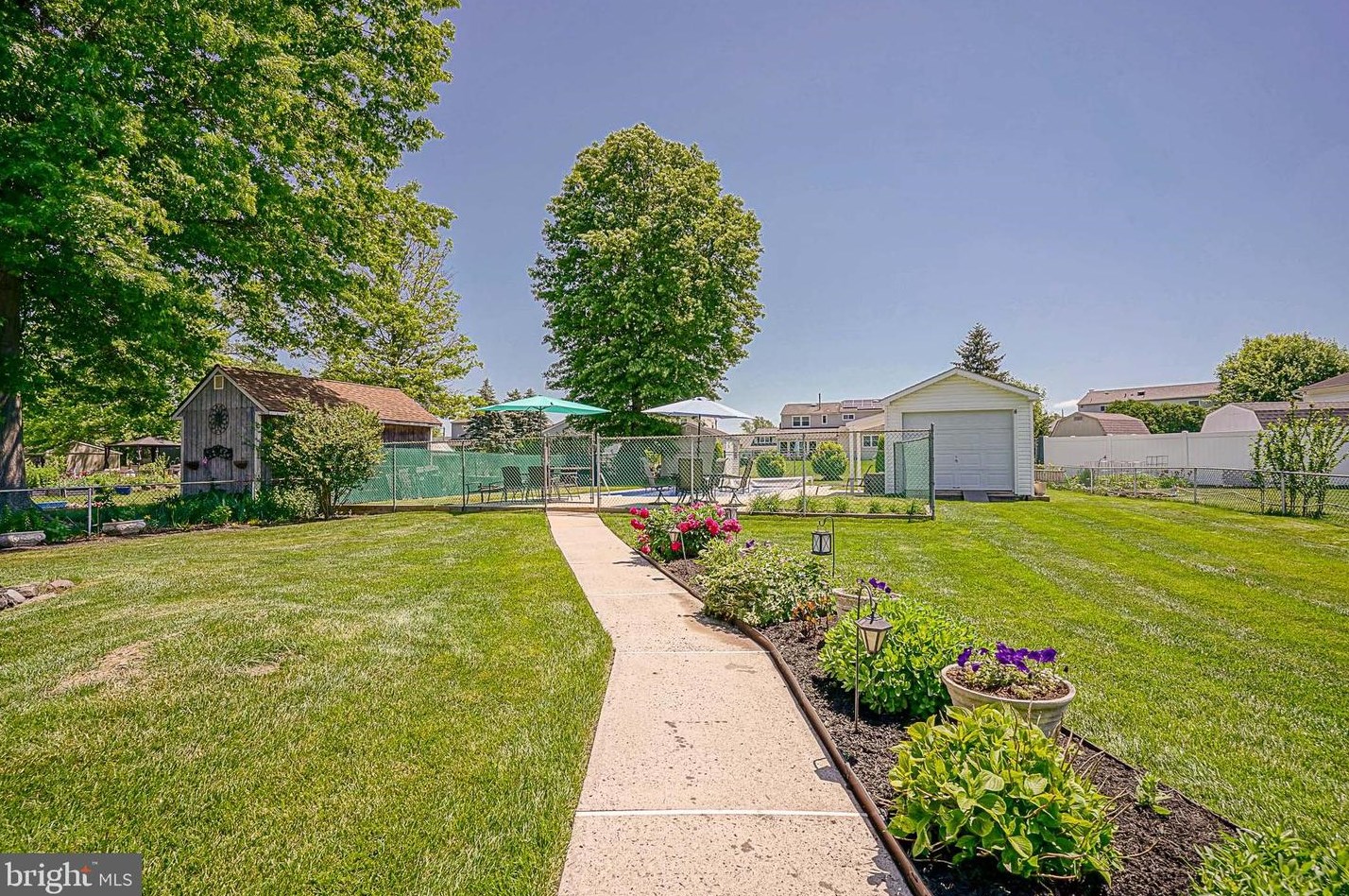 1321 Tanner Ave, Burlington NJ 08016-2345 exterior