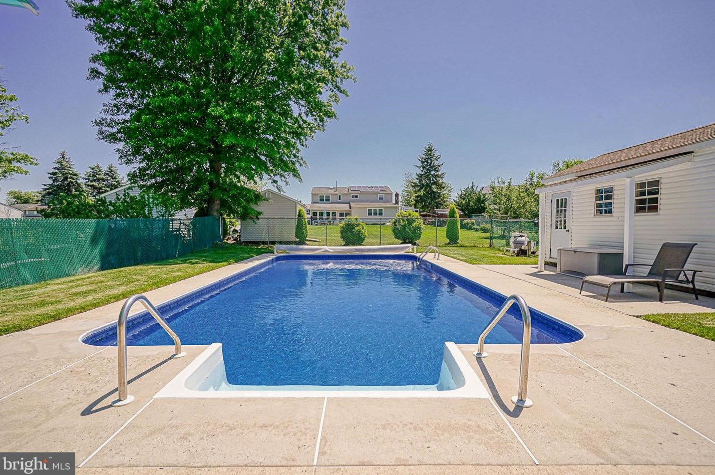 1321 Tanner Ave, Burlington NJ 08016-2345 exterior