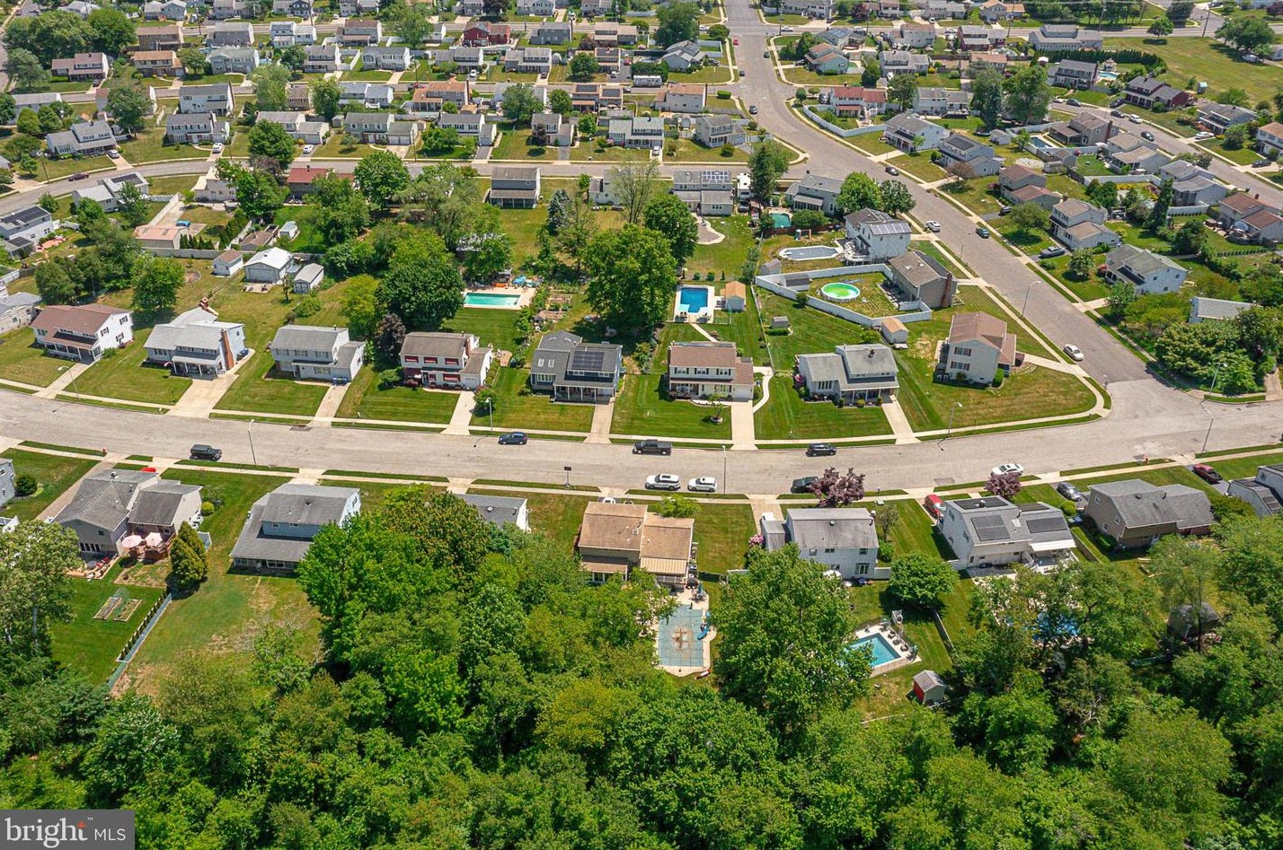 1321 Tanner Ave, Burlington NJ 08016-2345 exterior