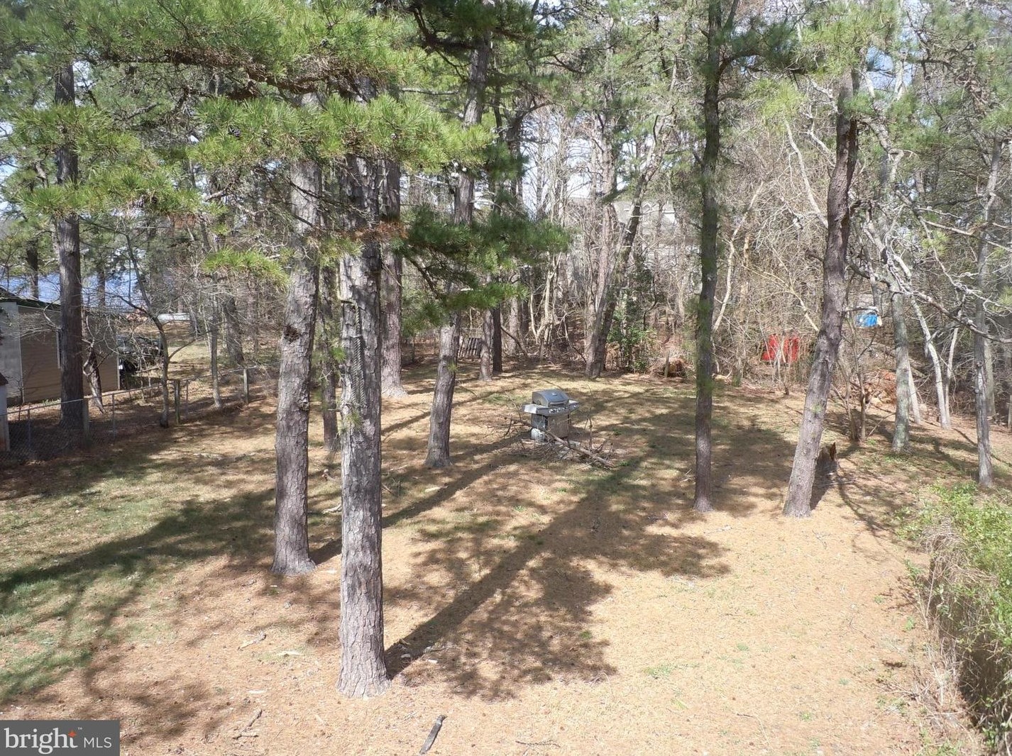 121 Chippewa Trl, Browns Mills NJ  08015-6464 exterior