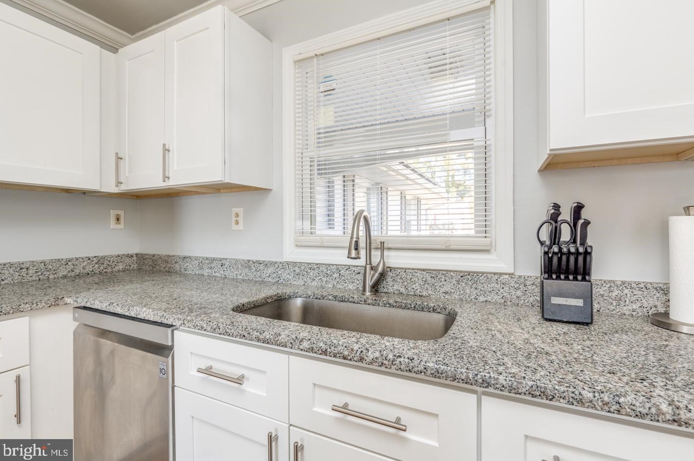 45 Henderson Ln, Willingboro NJ  08046-1757 exterior