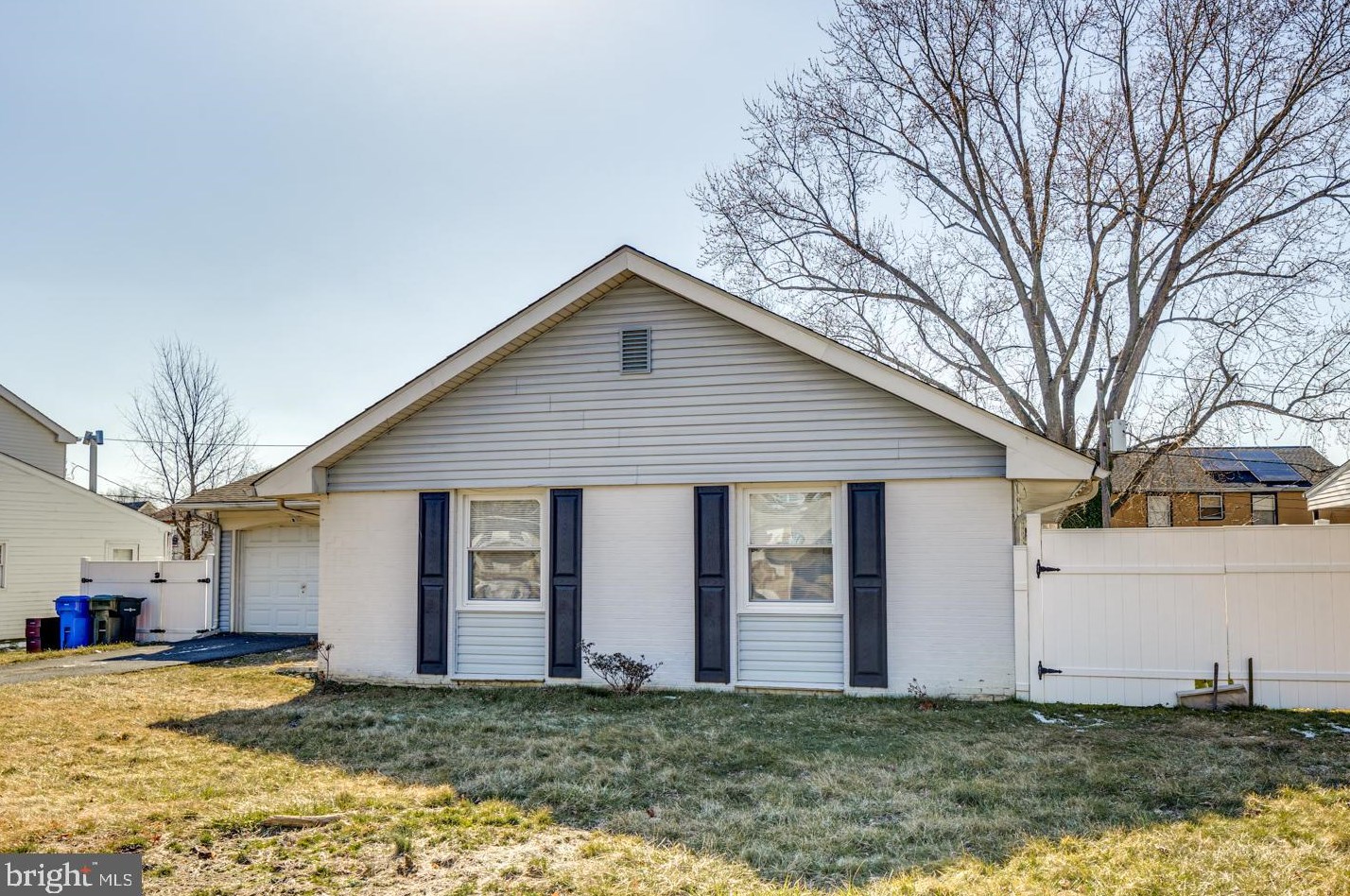 45 Henderson Ln, Willingboro NJ  08046-1757 exterior