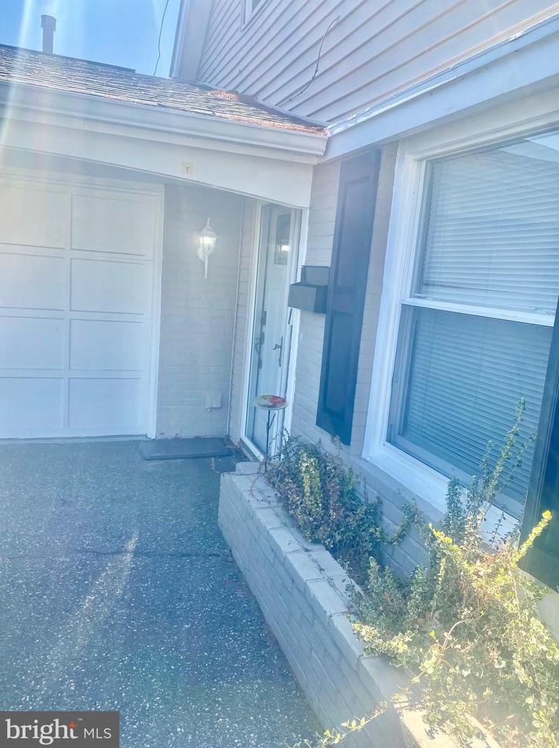 36 Buttercup Ln, Willingboro NJ  08046-1523 exterior