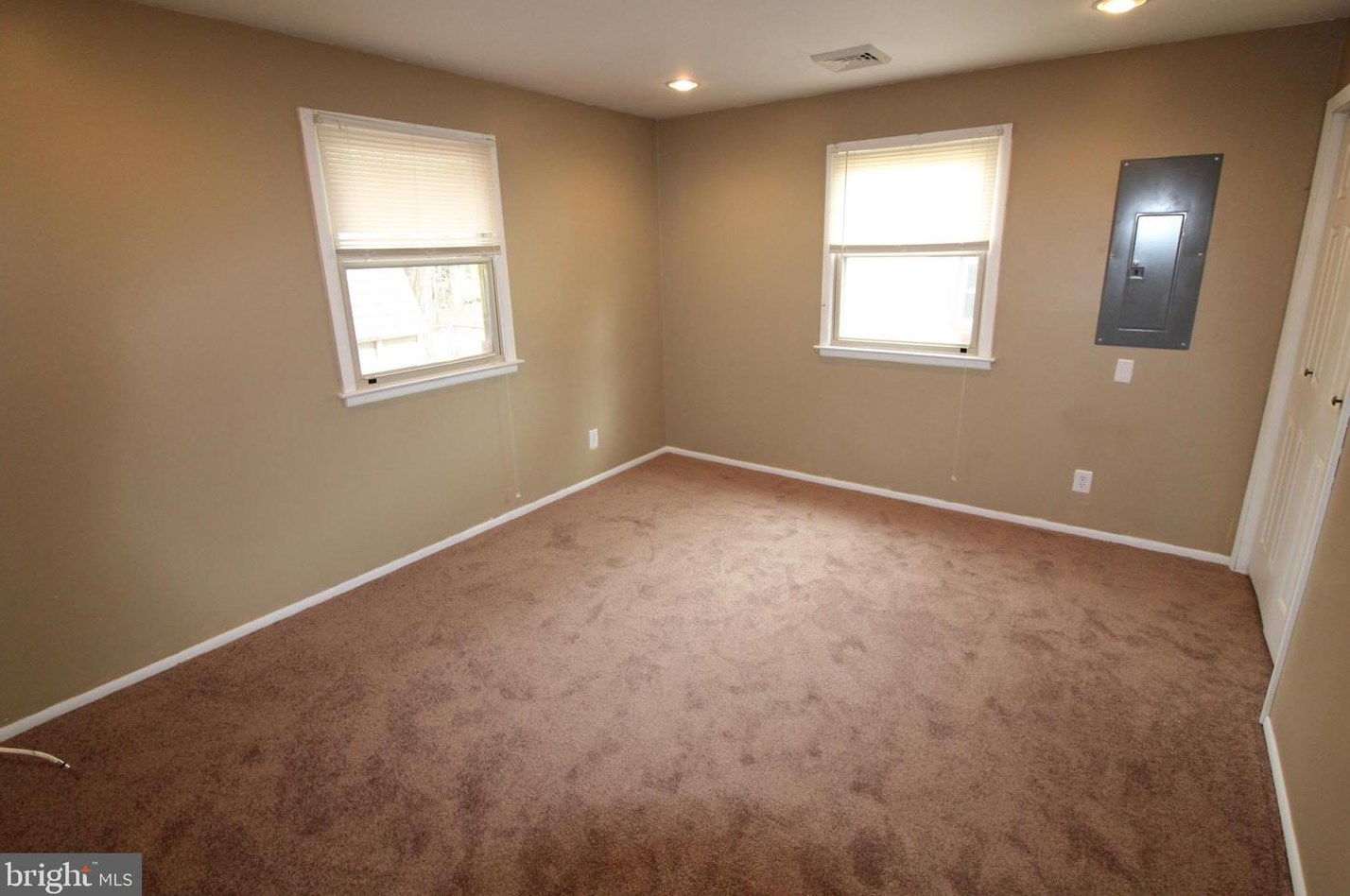422 Pemberton Blvd, Browns Mills NJ  08015-1048 exterior