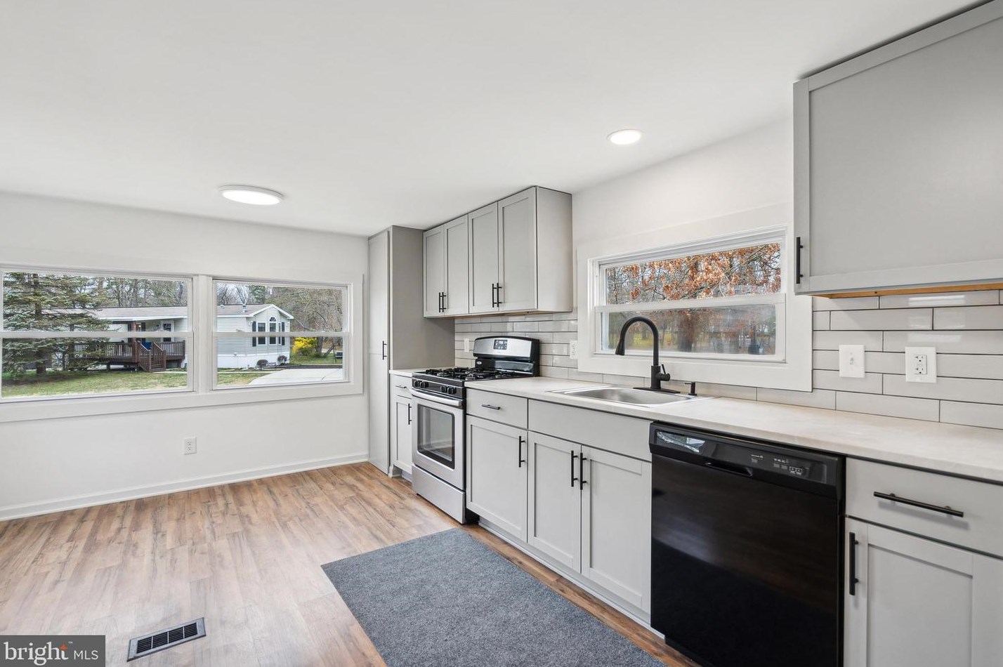 39 Cherry Ln, Southampton NJ 08088-9073 exterior