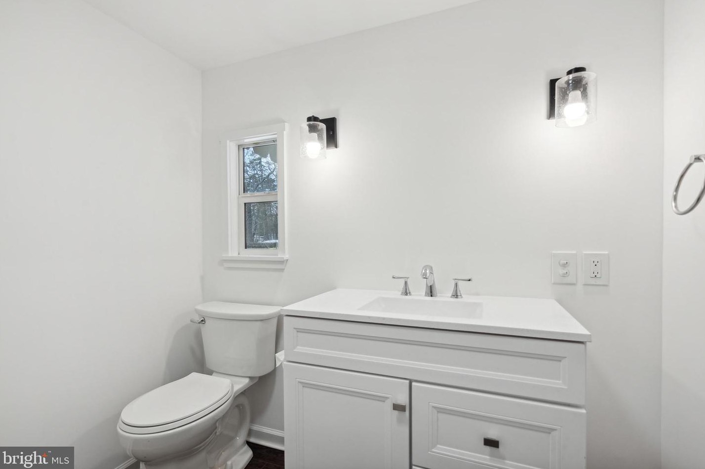 39 Cherry Ln, Southampton NJ 08088-9073 exterior