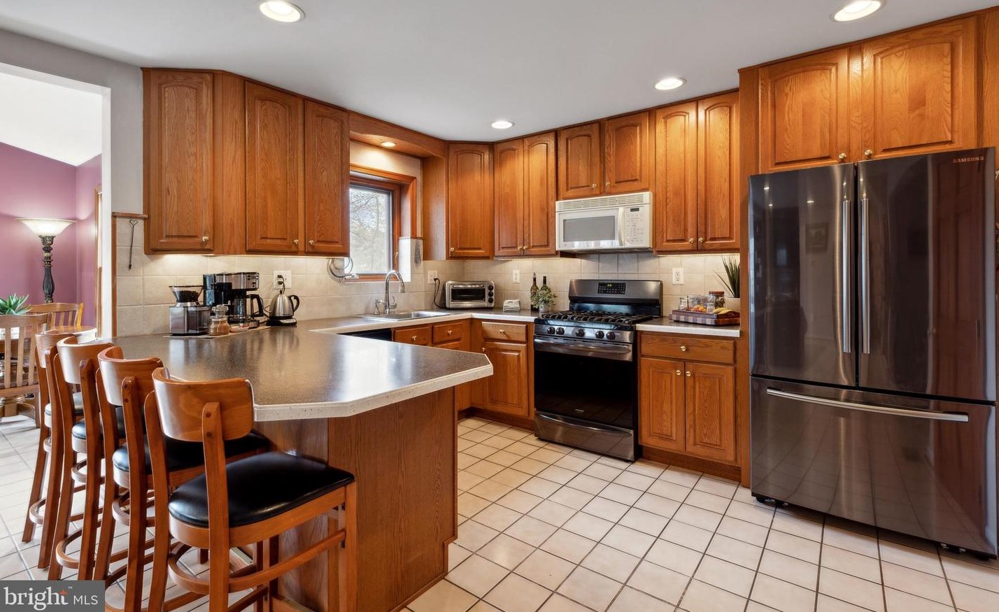 208 Andrews Ave, Moorestown NJ 08057-1237 exterior