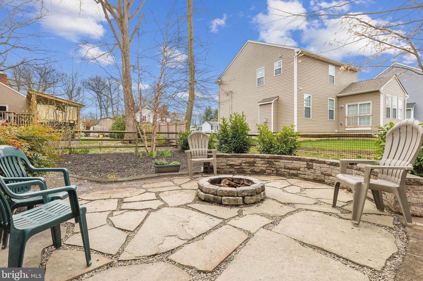 208 Andrews Ave, Moorestown NJ 08057-1237 exterior