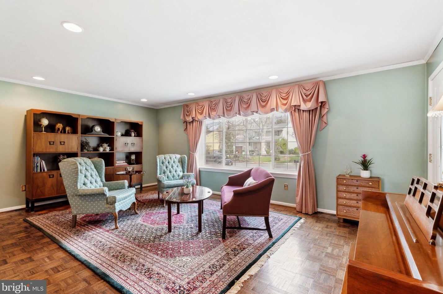 208 Andrews Ave, Moorestown NJ 08057-1237 exterior