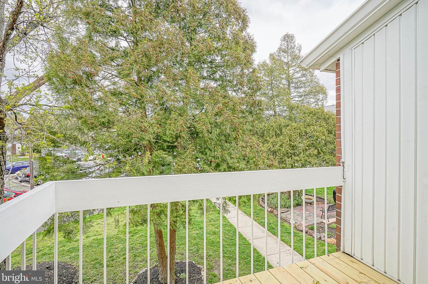 275 Green St, Beverly NJ  08010-1700 exterior