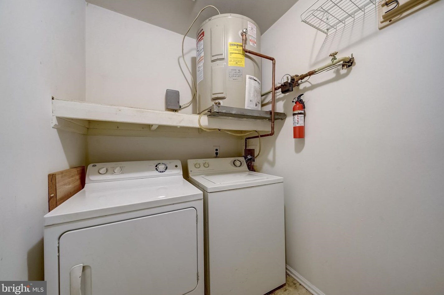 114 Birchfield Ct, Mount Laurel NJ  08054-2566 exterior