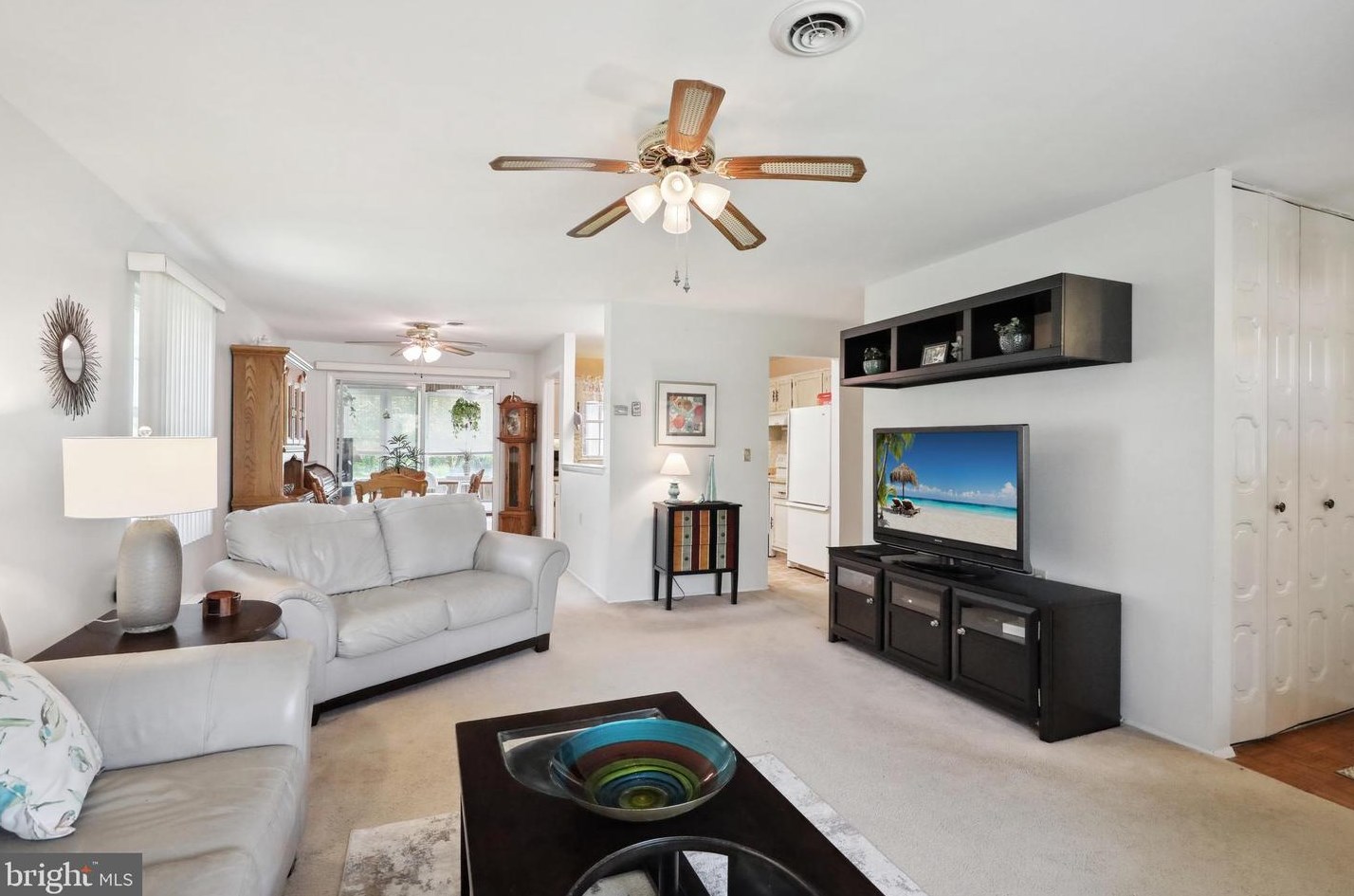 150 Dorchester Dr, Southampton NJ  08088-1326 exterior