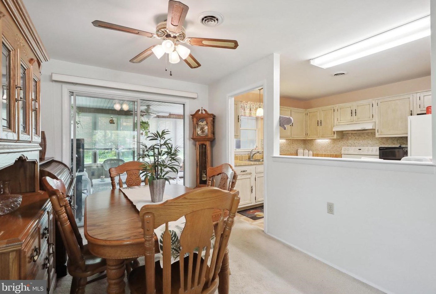 150 Dorchester Dr, Southampton NJ  08088-1326 exterior