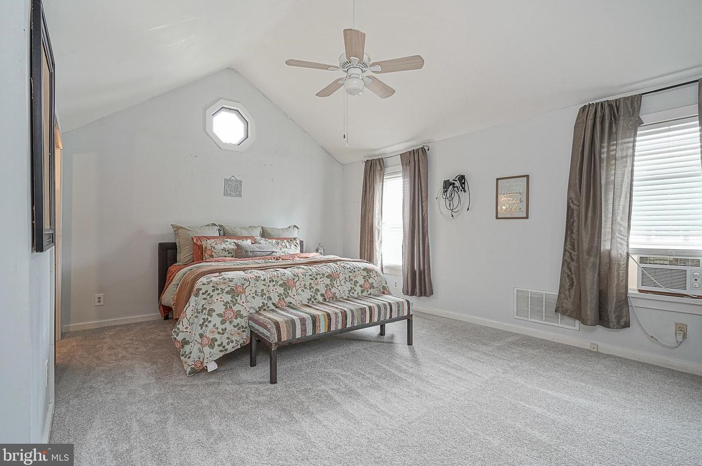 28 Lenola Rd, Moorestown NJ 08057-1023 exterior