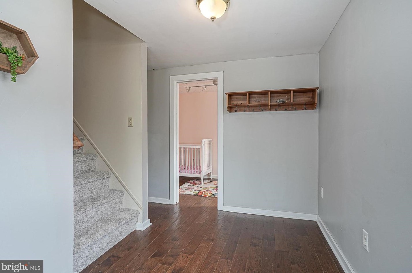 28 Lenola Rd, Moorestown NJ 08057-1023 exterior