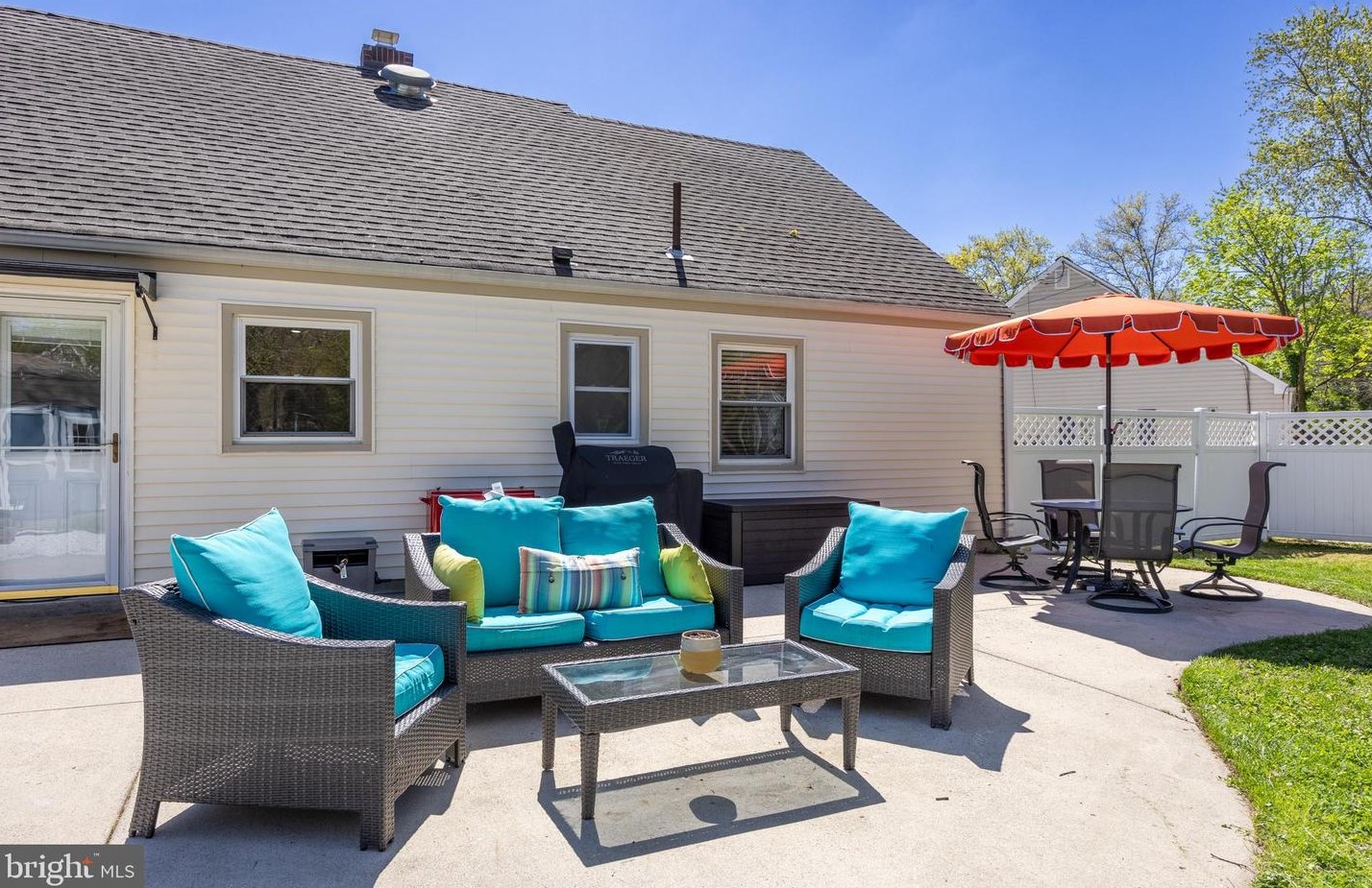 326 High St, Moorestown NJ 08057-3508 exterior