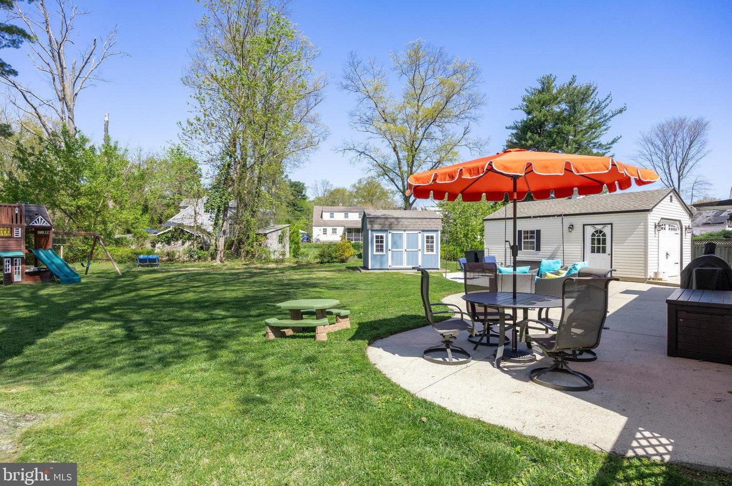 326 High St, Moorestown NJ 08057-3508 exterior