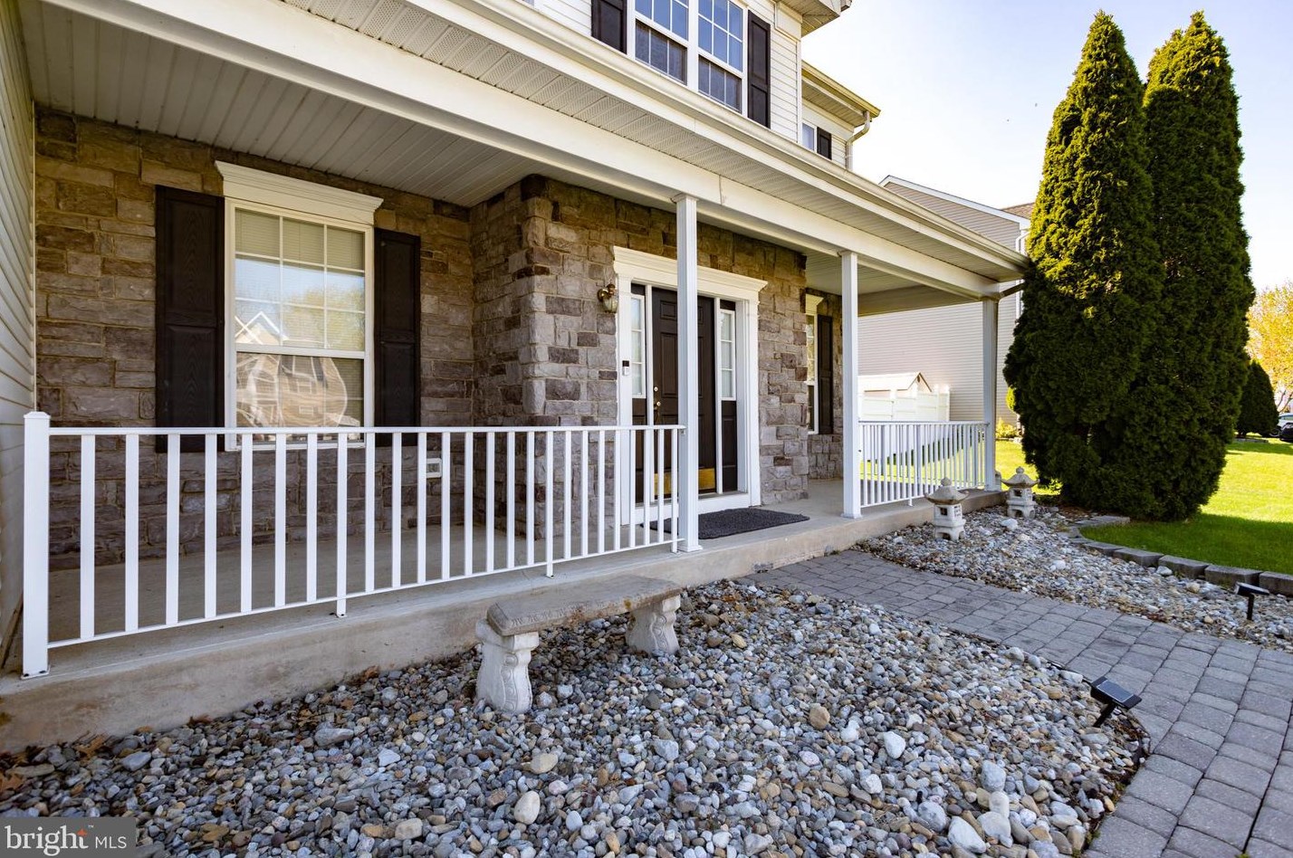 28 Durham Dr, Columbus NJ 08022-2349 exterior