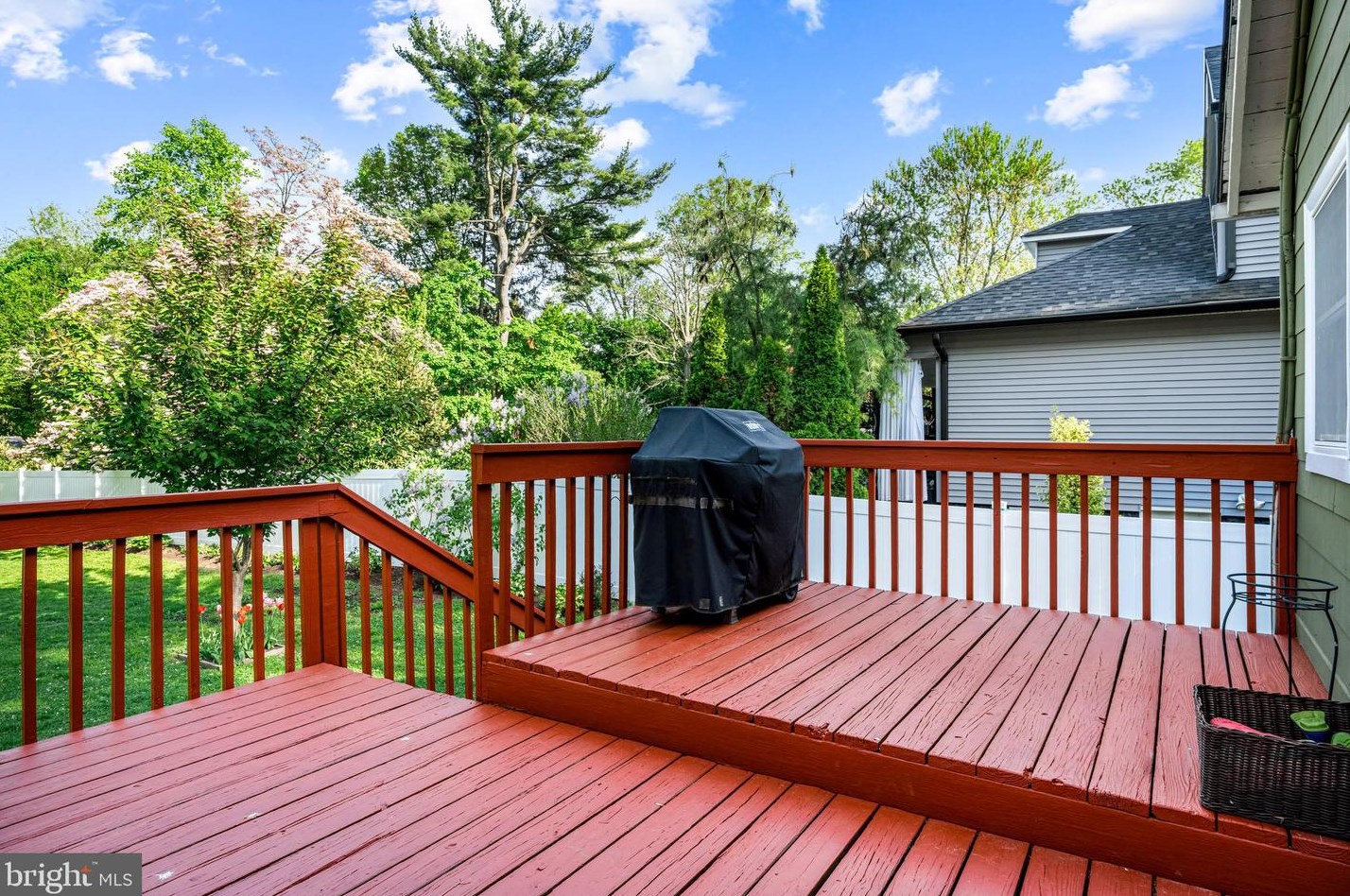 313 Fairview Ave, Moorestown NJ 08057-2316 exterior