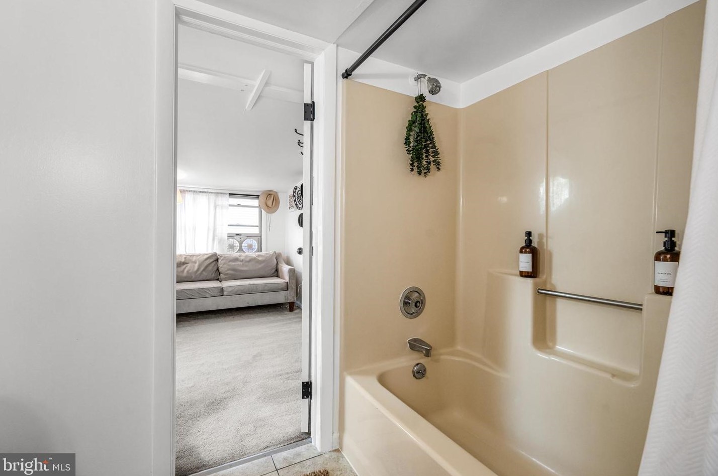 313 Fairview Ave, Moorestown NJ 08057-2316 exterior