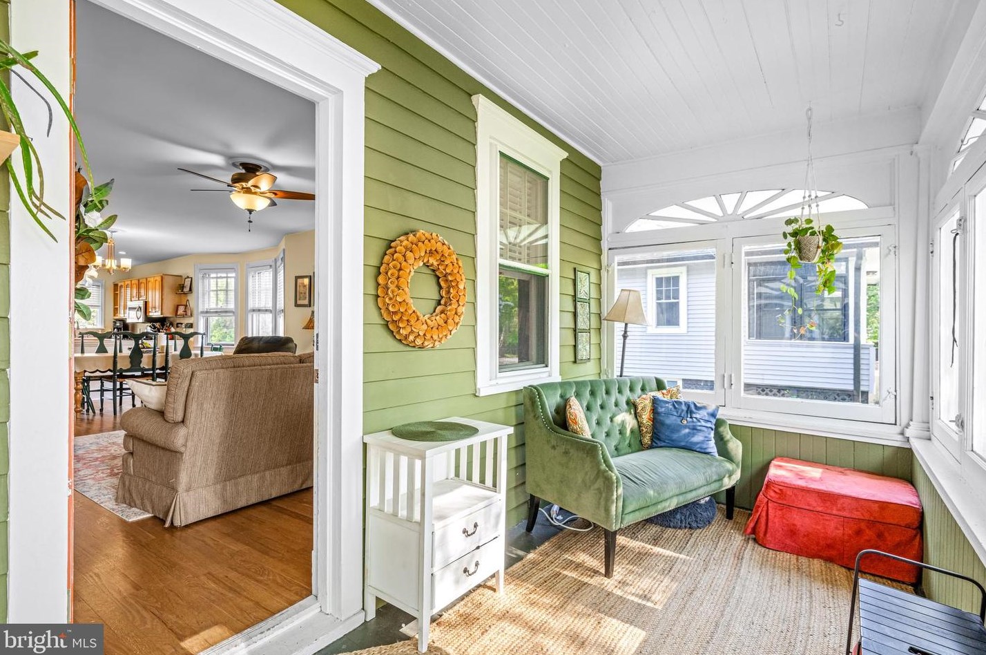 313 Fairview Ave, Moorestown NJ 08057-2316 exterior