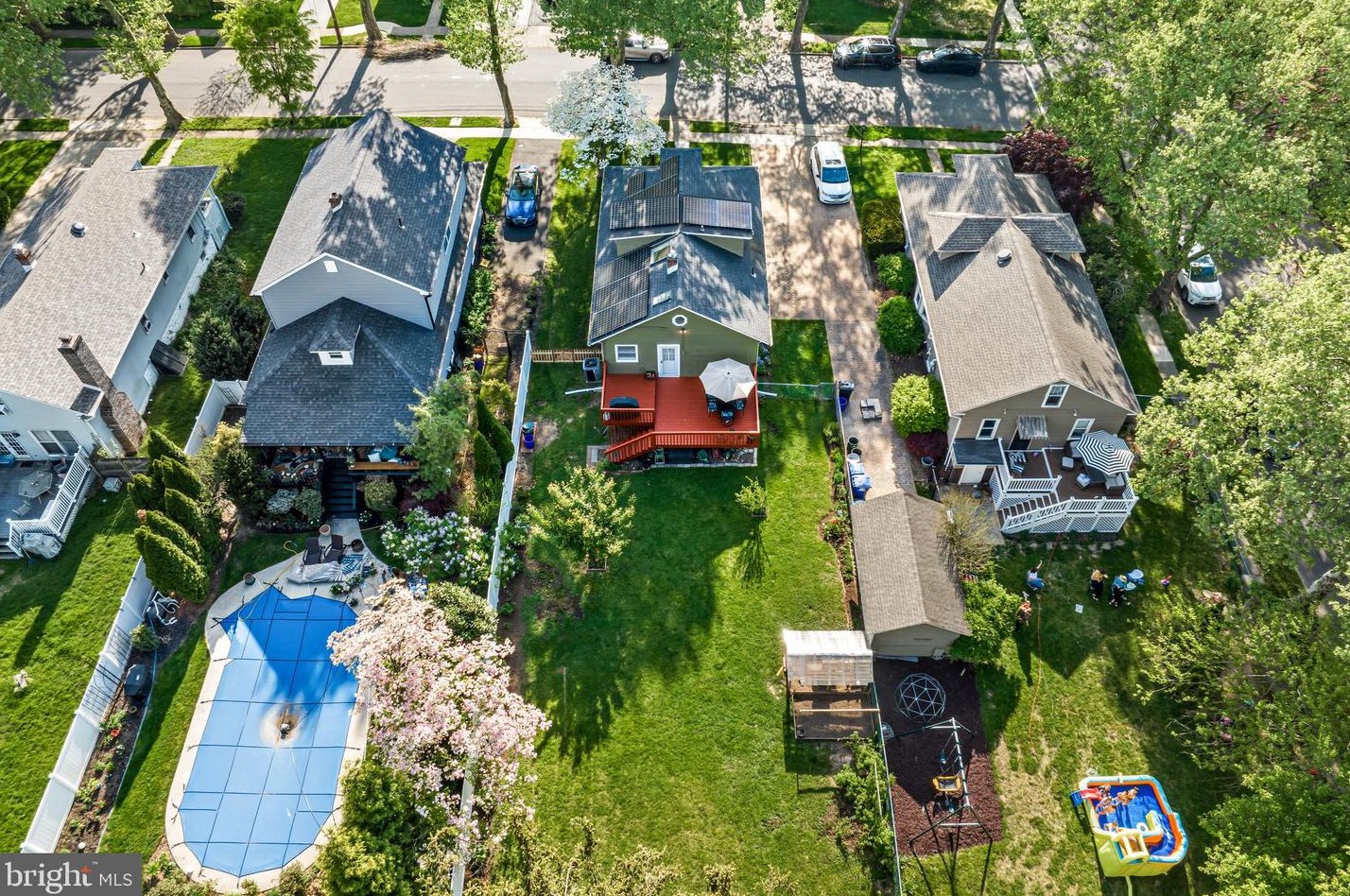 313 Fairview Ave, Moorestown NJ 08057-2316 exterior