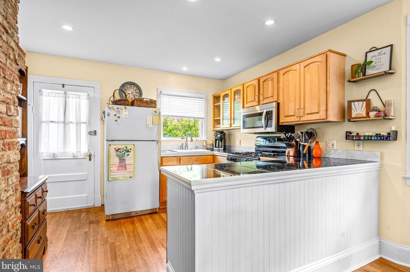 313 Fairview Ave, Moorestown NJ 08057-2316 exterior