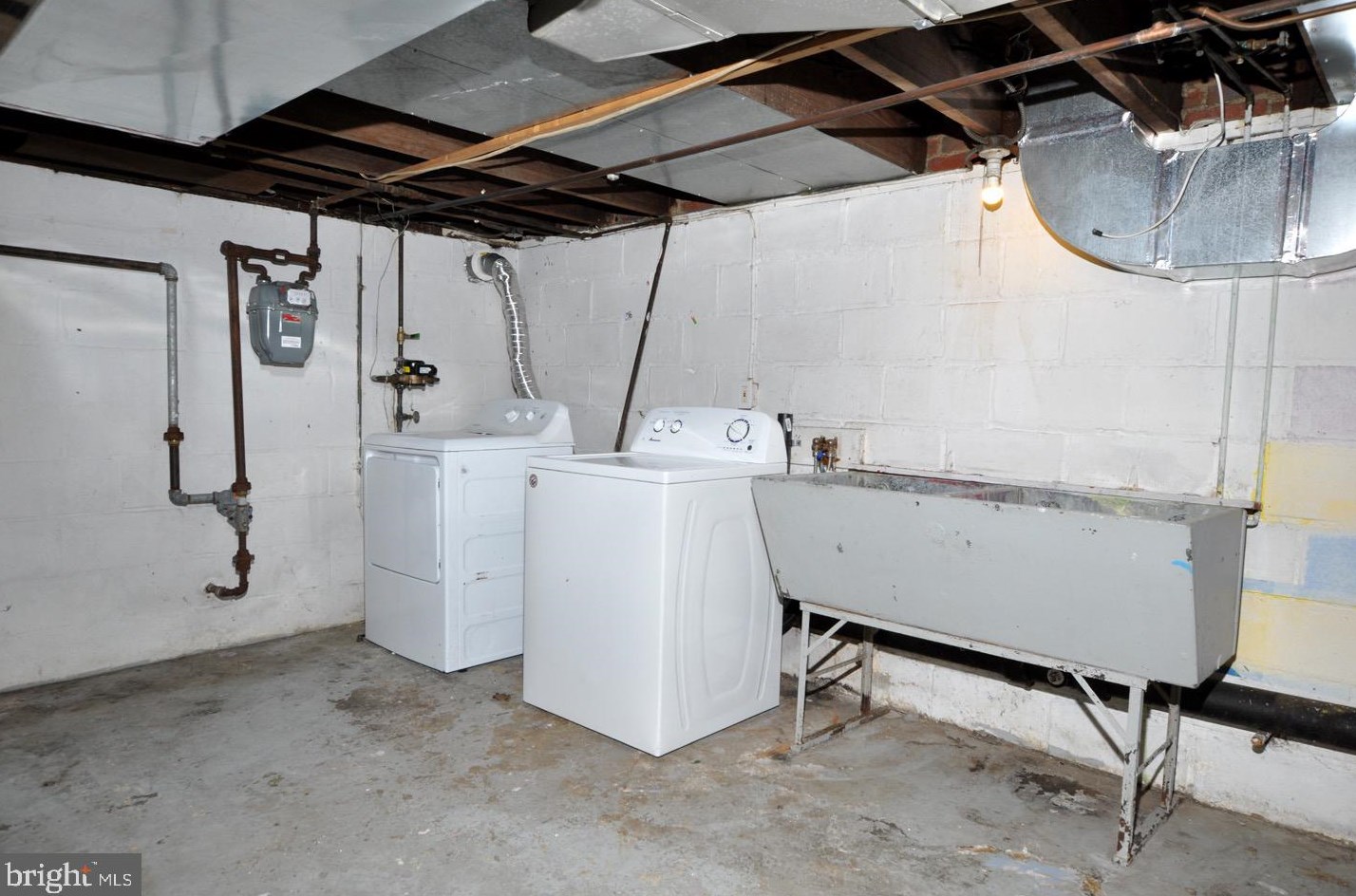 137 Juniper St, Burlington NJ 08016-1403 exterior