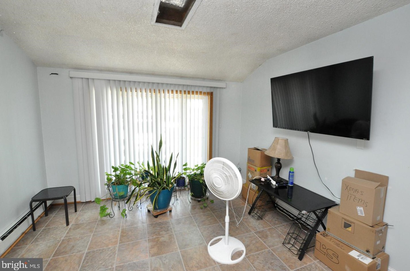56 Mandolin Ln, Willingboro NJ  08046-2808 exterior